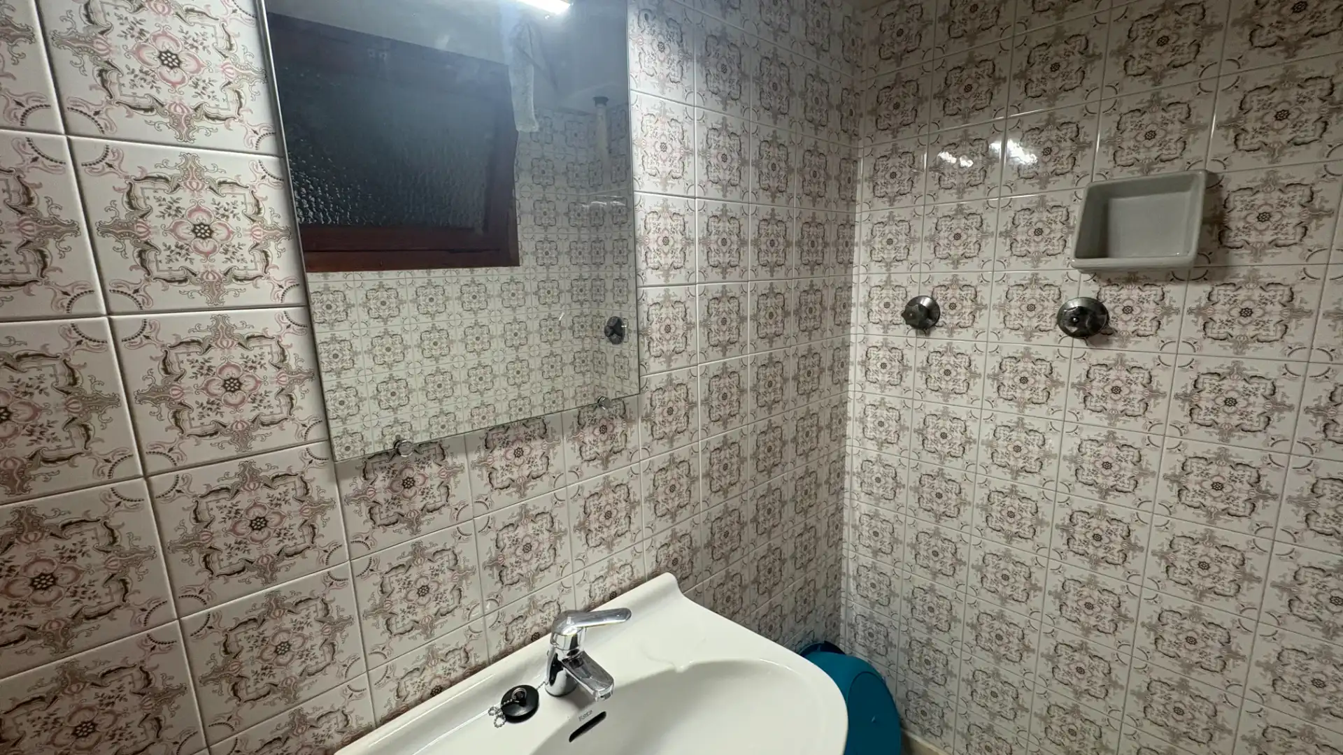 Bathroom of Flat for sale in Vallgorguina  with Terrace and Balcony