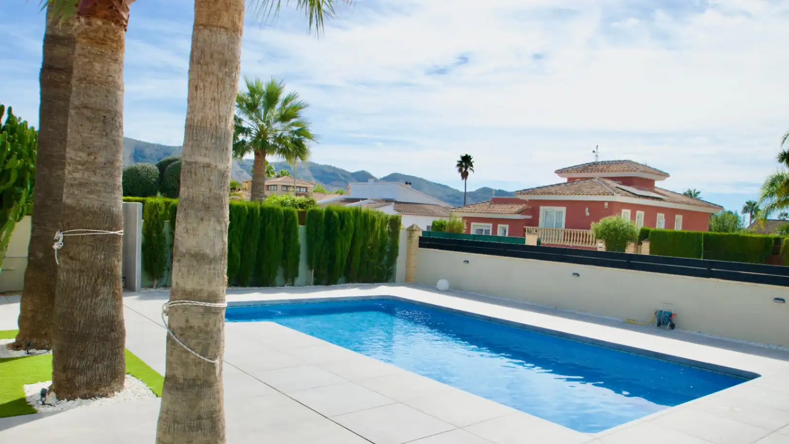 Piscina de Casa o xalet en venda en L'Alfàs del Pi amb Aire condicionat, Calefacció i Jardí privat