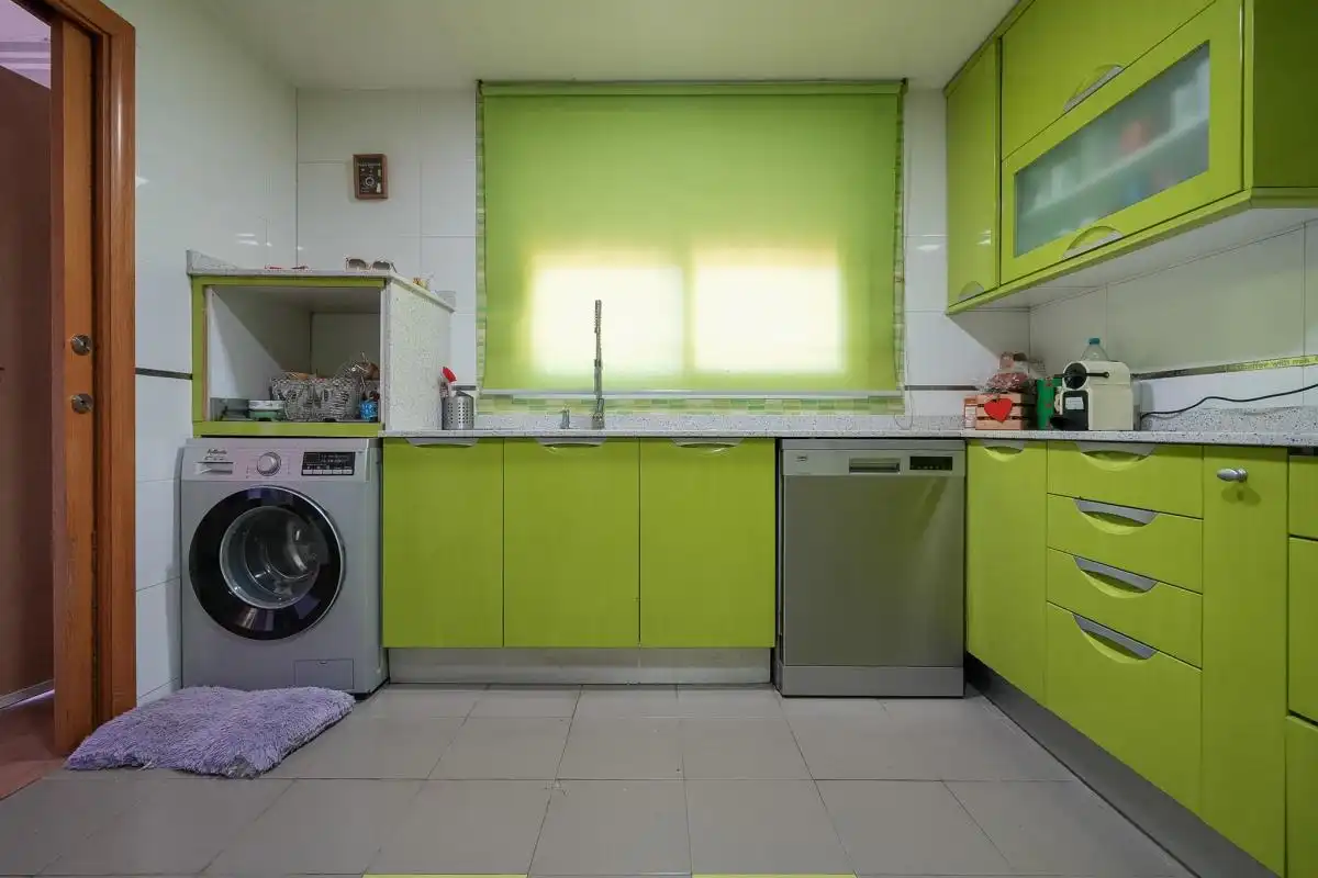 Cocina de Casa adosada en venta en Pioz con Aire acondicionado, Calefacción y Jardín privado