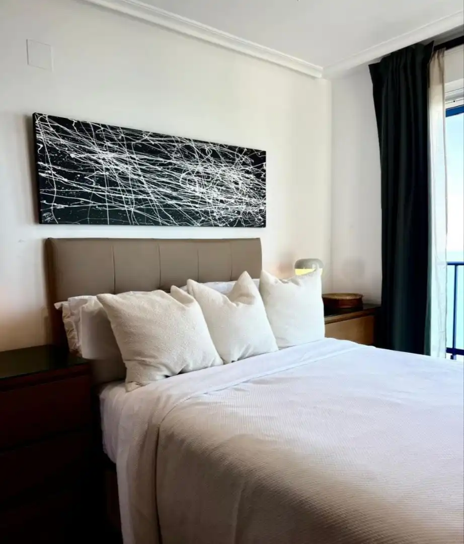 Schlafzimmer von Dachboden zum Verkauf in La Manga del Mar Menor mit Klimaanlage, Abstellraum und Möbliert