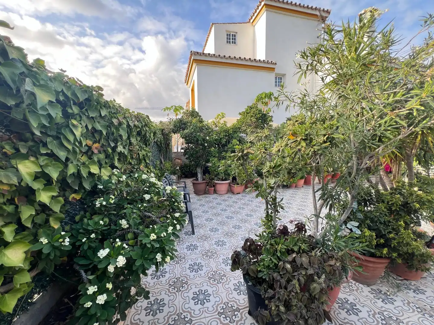 Habitatge amb terrassa en venda a Estepona Pueblo