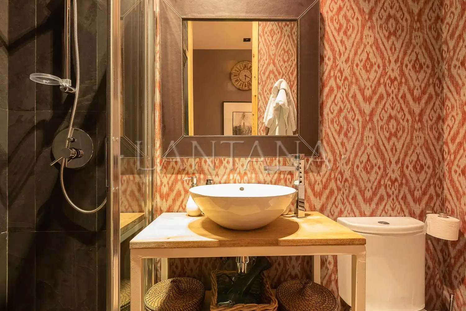 Baño de Casa adosada en venta en Naut Aran con Calefacción, Parquet y Trastero