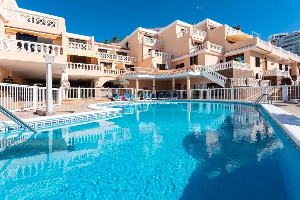 Piscina de Pis en venda en Adeje amb Aire condicionat, Terrassa i Moblat
