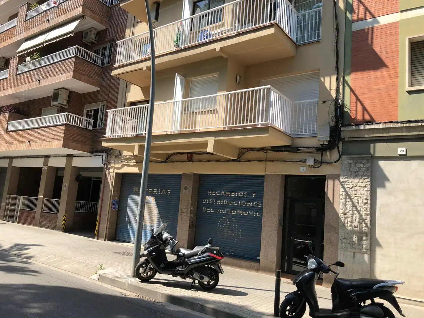 Locale commerciale in vendita a Carrer del Dr. Antoni Pujadas 18