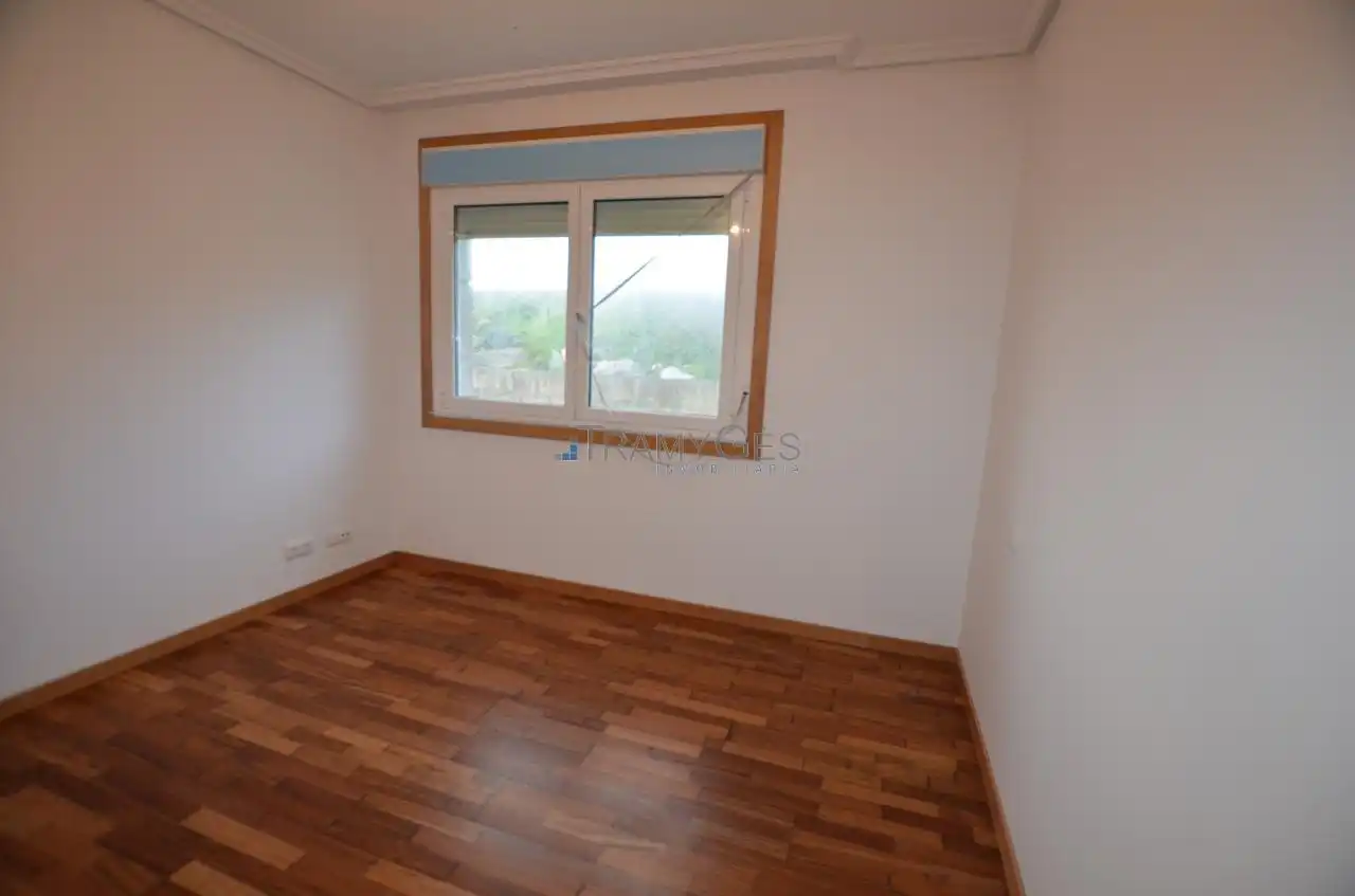 Habitación de Casa o chalet en venta en Oia con Calefacción, Jardín privado y Terraza