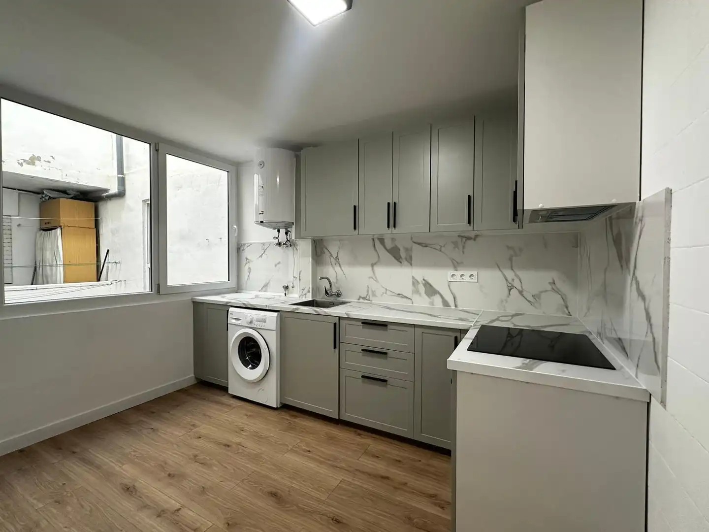 Piso con ascensor en venta en Calle San Miguel de Salinas 13B, imagen 3