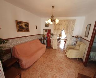 Sala d'estar de Casa o xalet en venda en Villanueva de la Reina