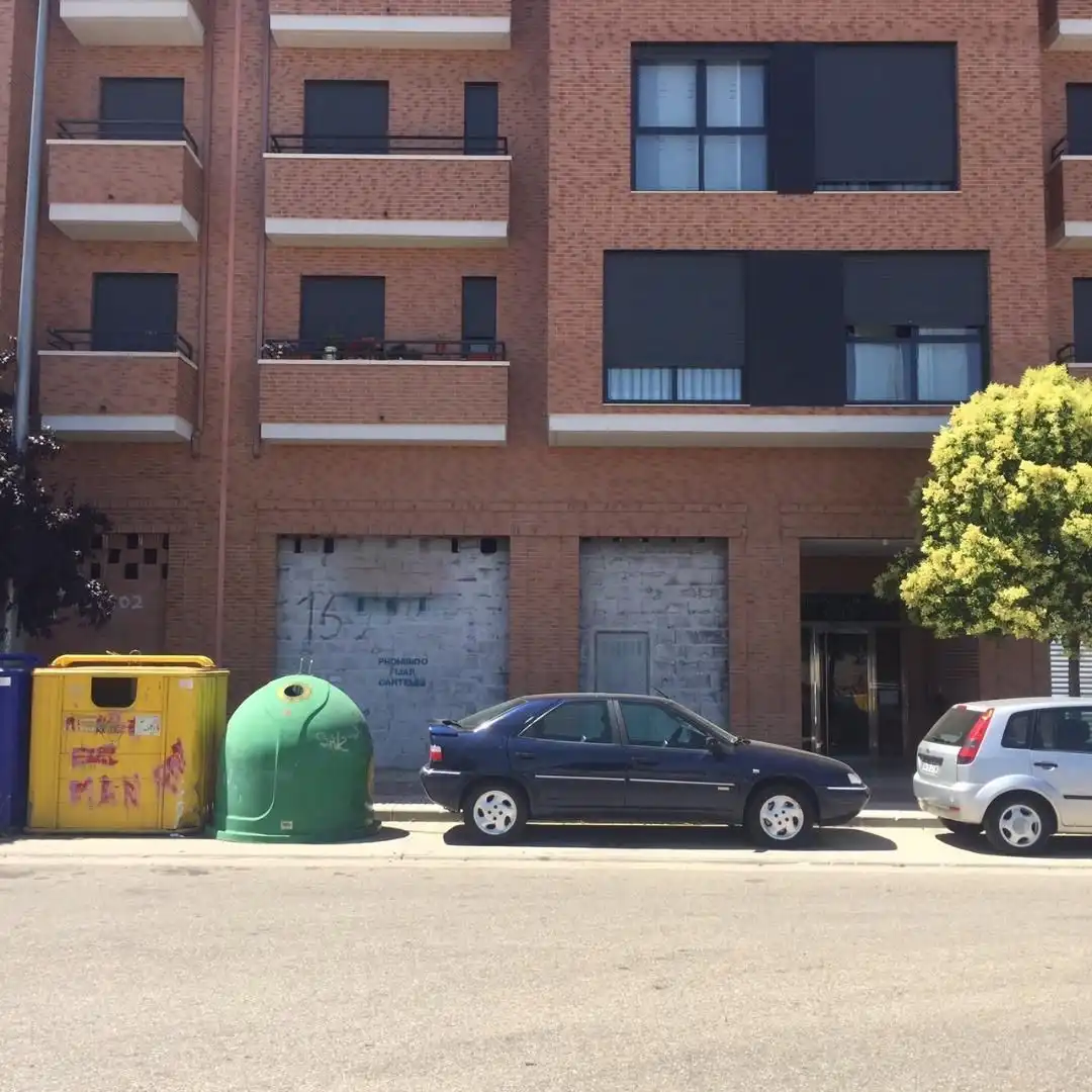 Local comercial en alquiler en Benavente