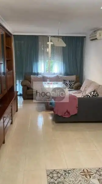 Flat with lift to rent in Triana, imagen 2