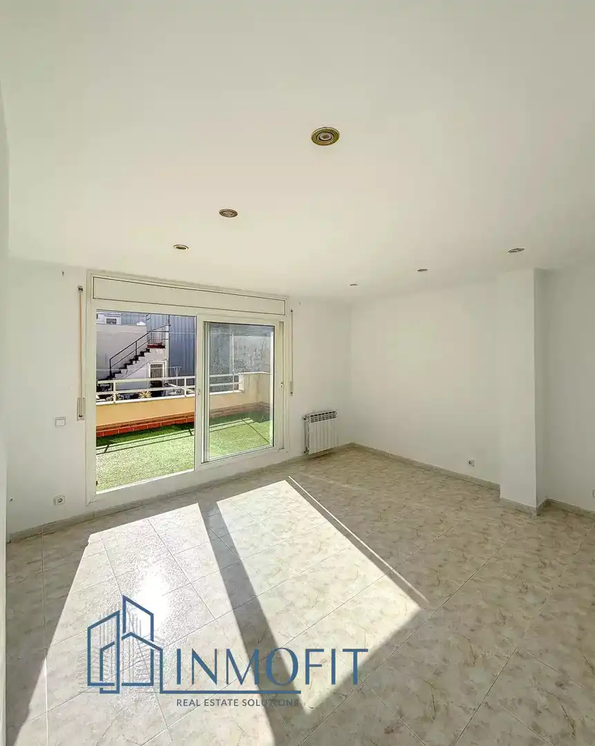 Sala d'estar de Àtic en venda en Blanes amb Calefacció, Terrassa i Traster
