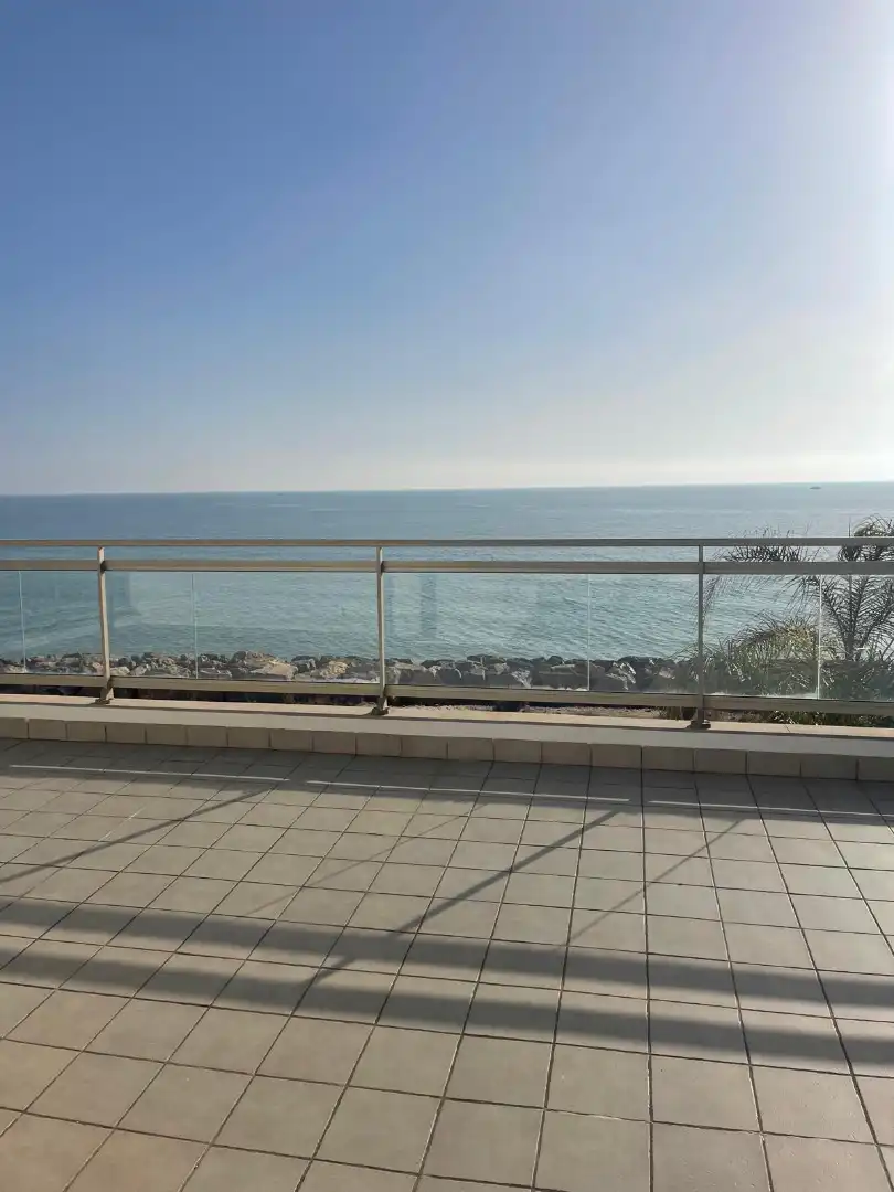 Terraza de Casa o chalet de alquiler con opción a compra en Burriana / Borriana con Aire acondicionado, Jardín privado y Piscina