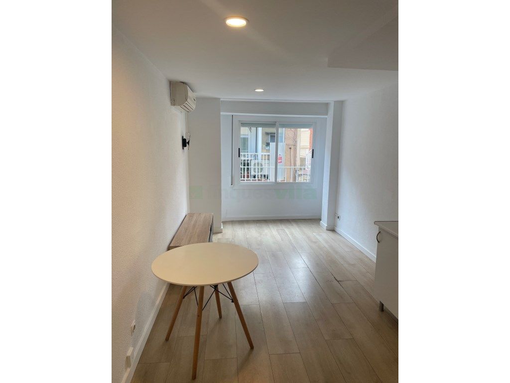 Bedroom of Flat to rent in Calella  with Air Conditioner, Oven and Washing machine