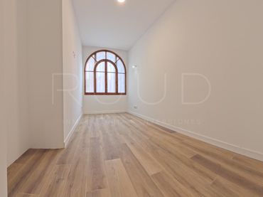 Wohnung mit Balkon zur Miete in SANT GERVASI