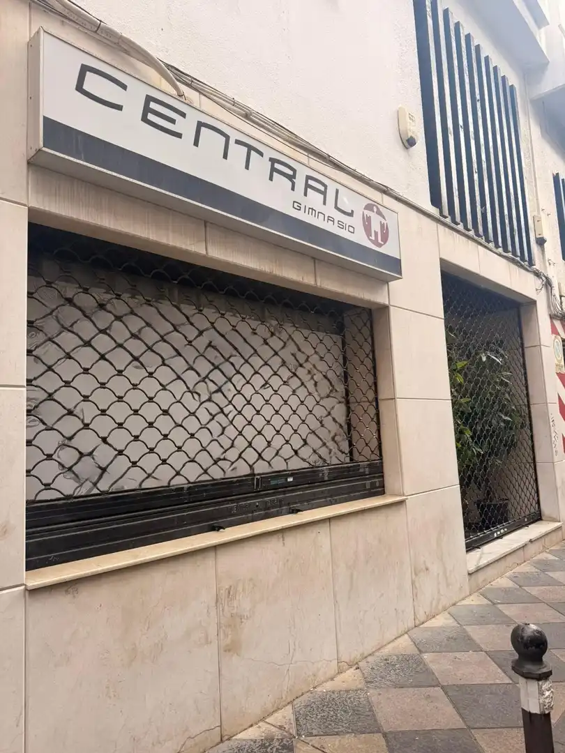 Business premises for sale in Casco Antiguo, imagen 2