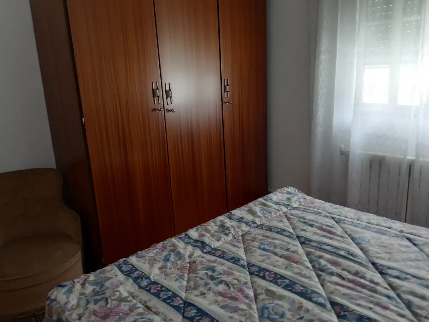 Habitación de Casa o chalet en venta en Ourense Capital  con Calefacción, Jardín privado y Terraza