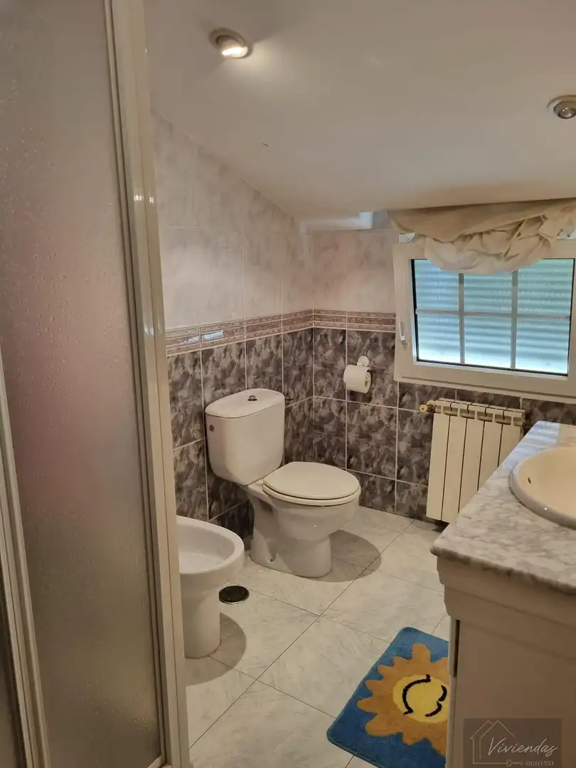 Baño de Casa o chalet de alquiler en Villaviciosa de Odón con Calefacción, Terraza y Trastero