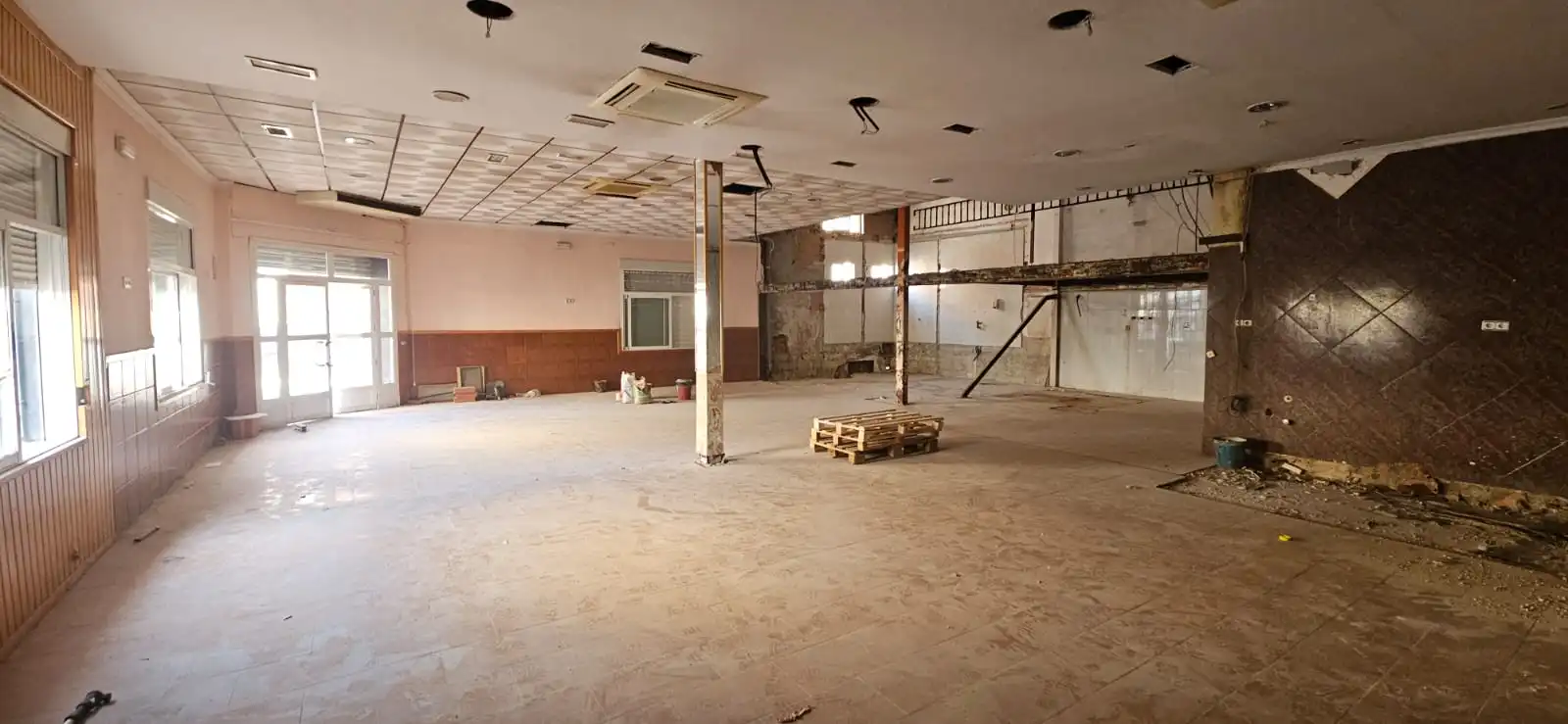 Local comercial en venda a C/ San Martín de Porres, imagen 4