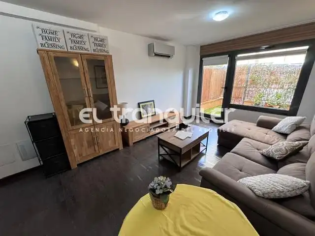 Living room of Flat for rent in Colmenar Viejo  with Air Conditioner, Terrace and Swimming Pool