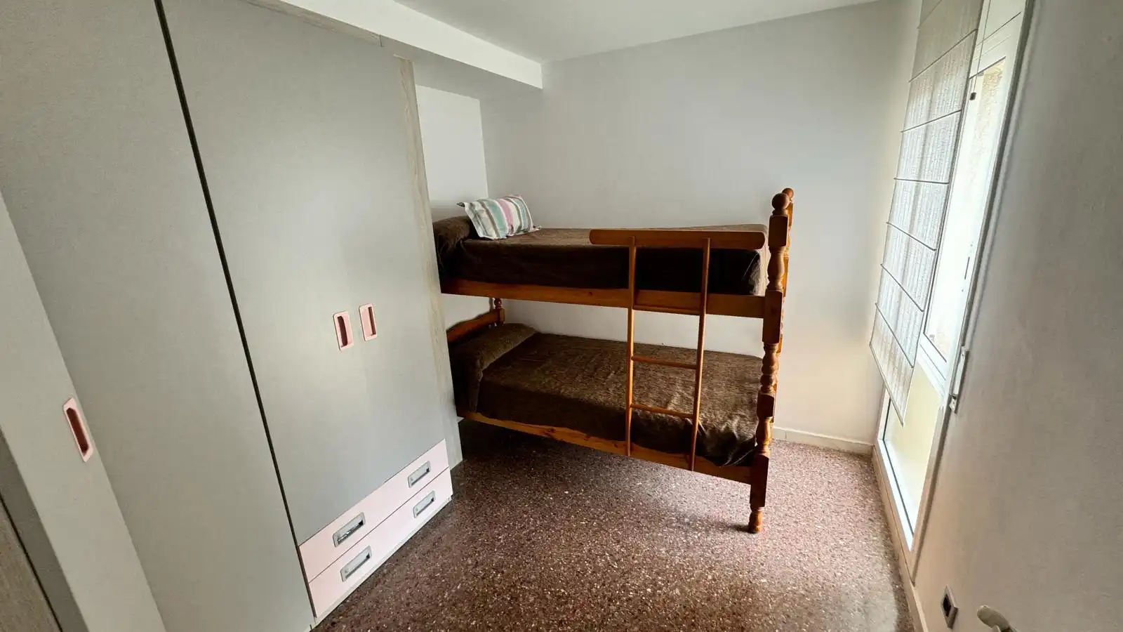Flat with terrace for sale in Marítima Nord, imagen 3