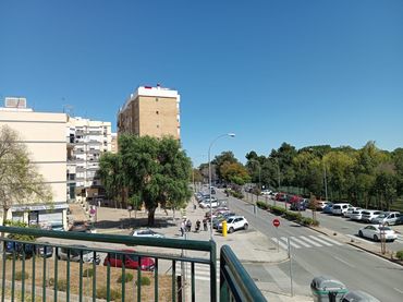 Pis amb jardí en venda a Calle Carlos Marx 5