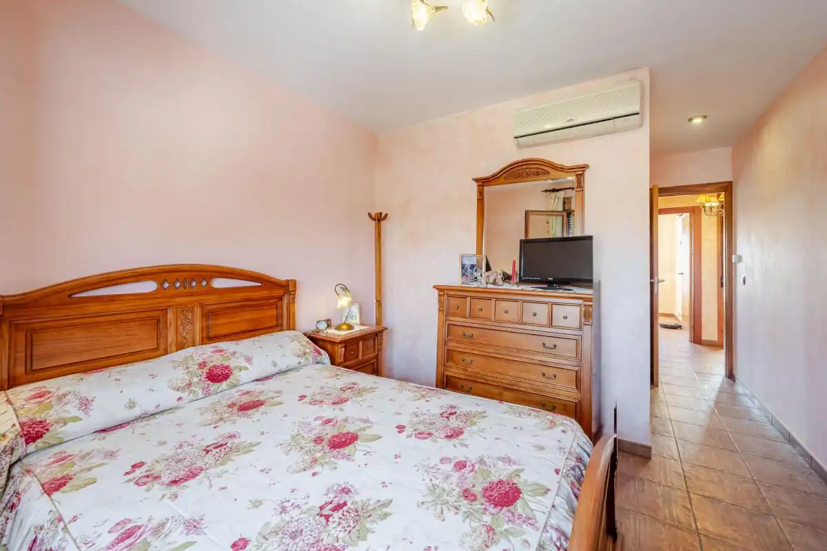 Habitación de Casa adosada en venta en Rojales con Calefacción, Terraza y Balcón