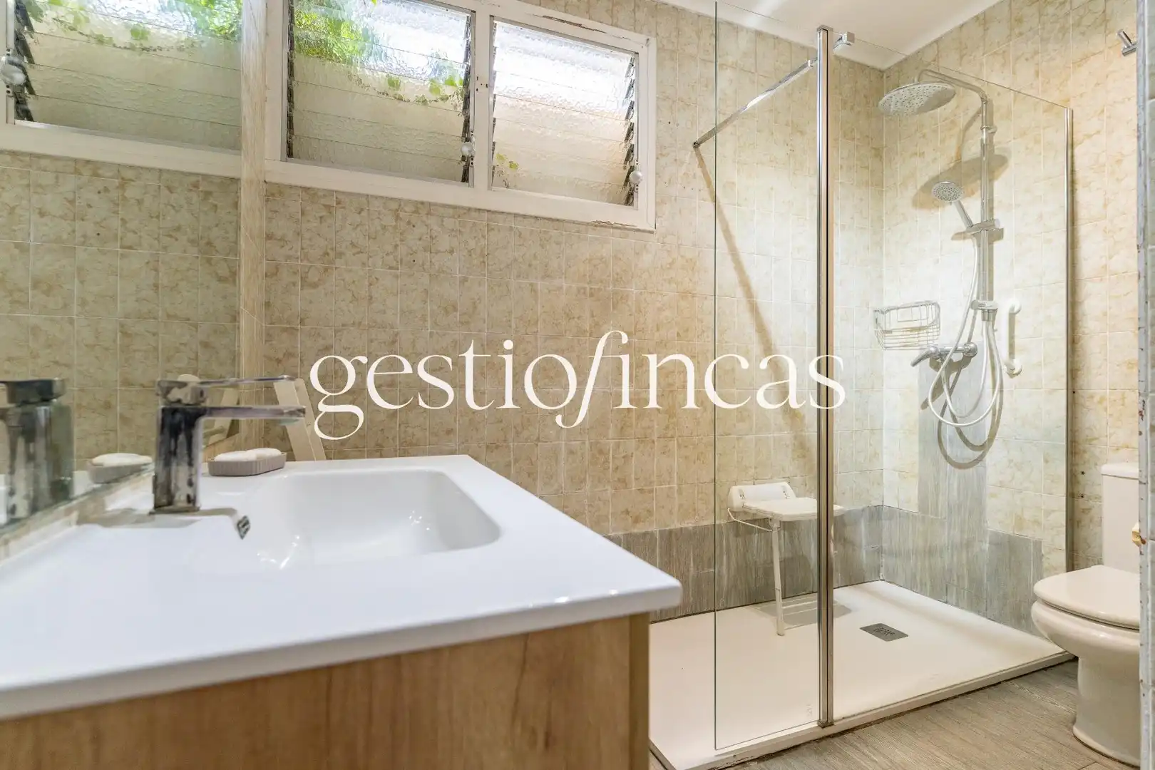 Baño de Casa adosada en venta en Cambrils con Aire acondicionado, Calefacción y Amueblado