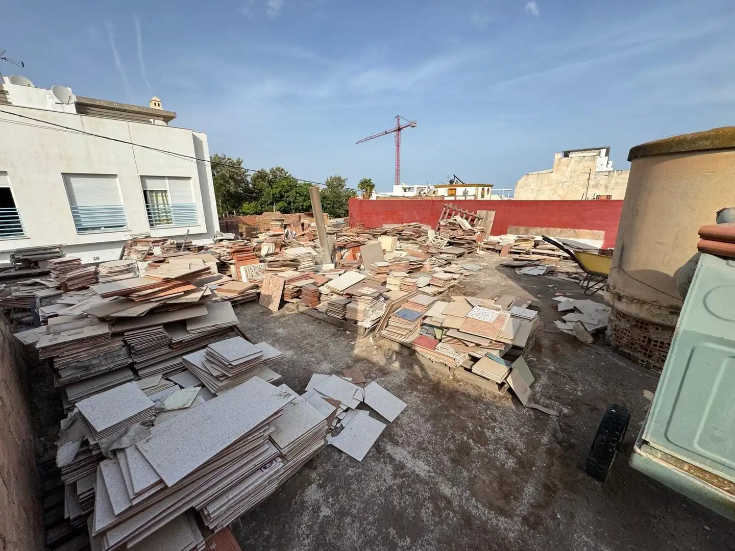 Außenansicht von Fabrikhallen zum Verkauf in Torremolinos