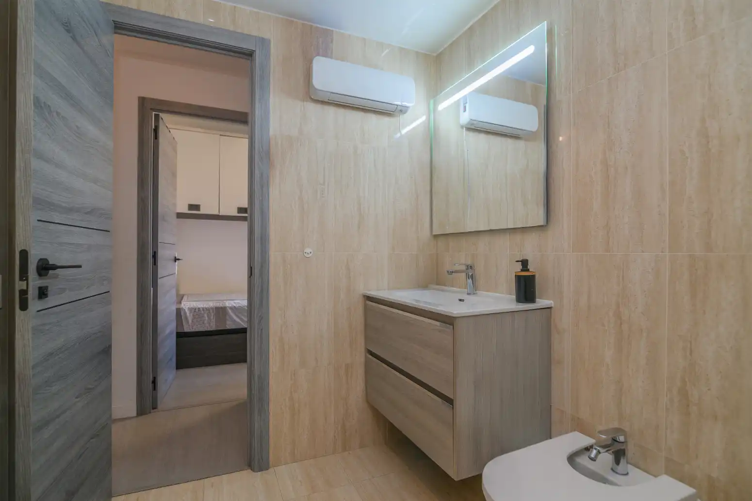 Bany de Pis en venda en Viladecans amb Aire condicionat, Calefacció i Parquet