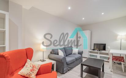 Living room of Flat to rent in Oviedo   with Heating and Furnished