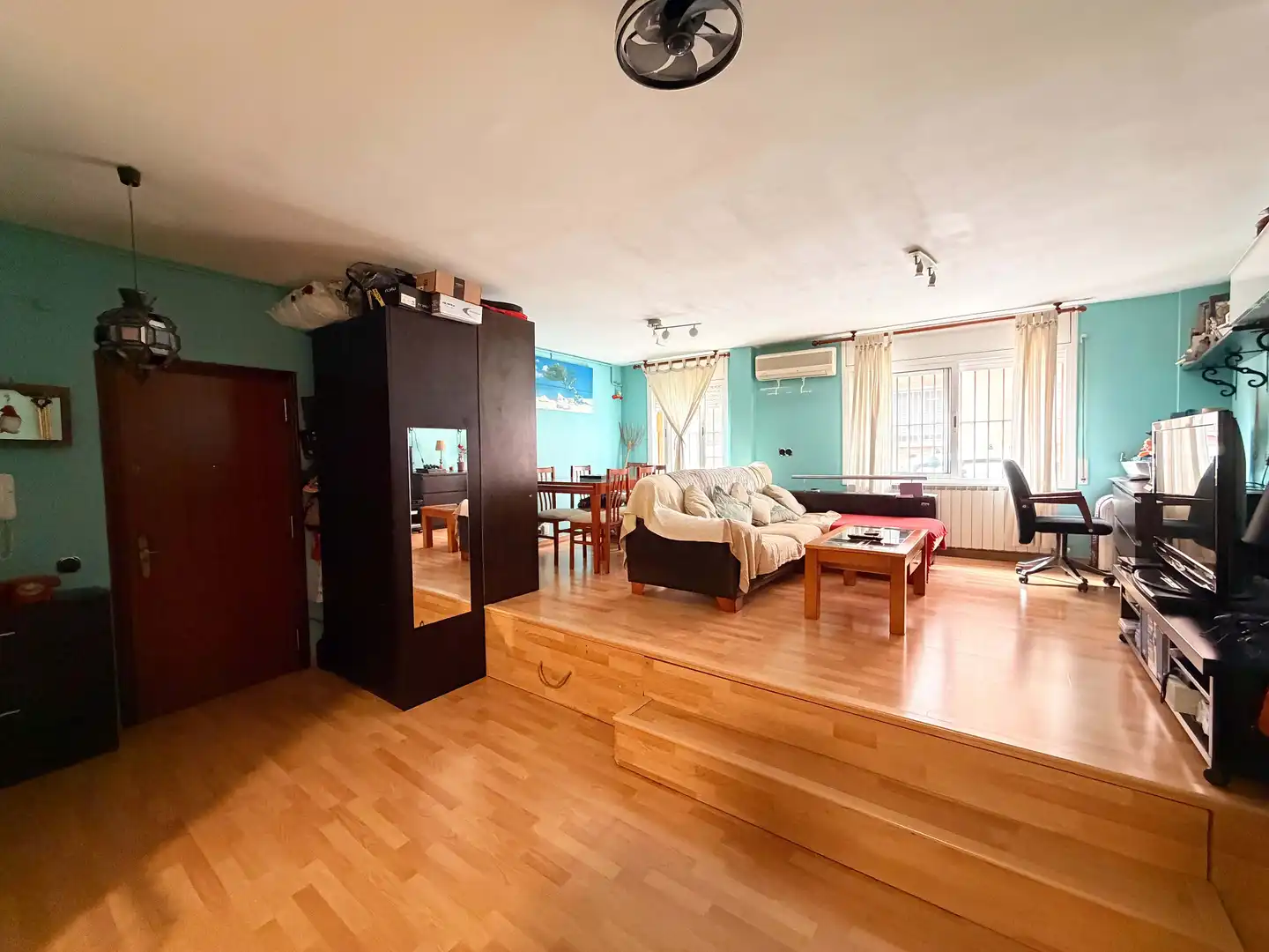 Sala de estar de Estudio en venta en Vallirana con Aire acondicionado y Calefacción