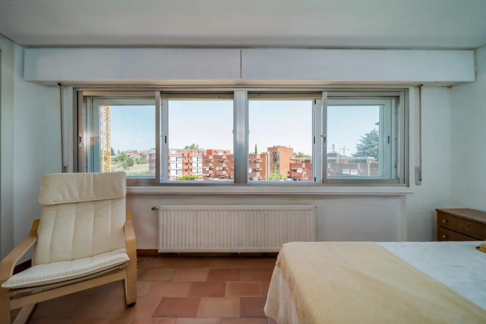 Bedroom of Detached homes for sale in Pozuelo de Alarcón  with Air Conditioner, Heating and Private garden