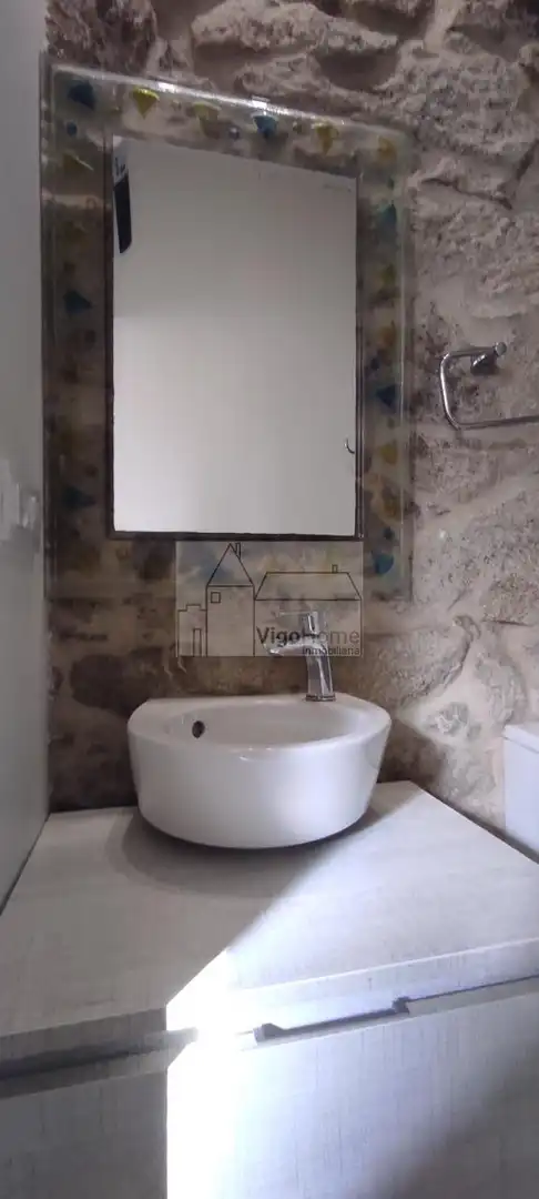 Bathroom of Apartments for rent in Sardoma - Castrelos