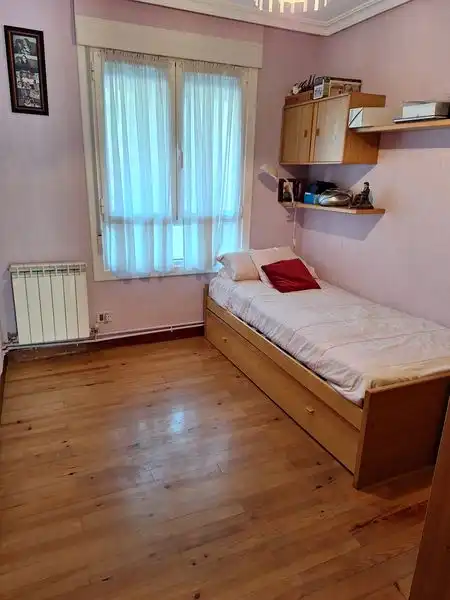 Habitación de Piso en venta en Villabona con Calefacción, Amueblado y Balcón