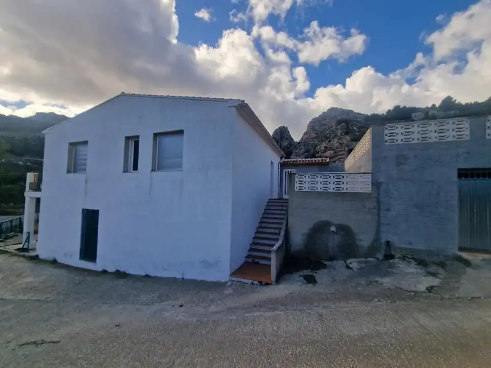 Exterior view of Flat for rent in Confrides  with Terrace, Furnished and Oven