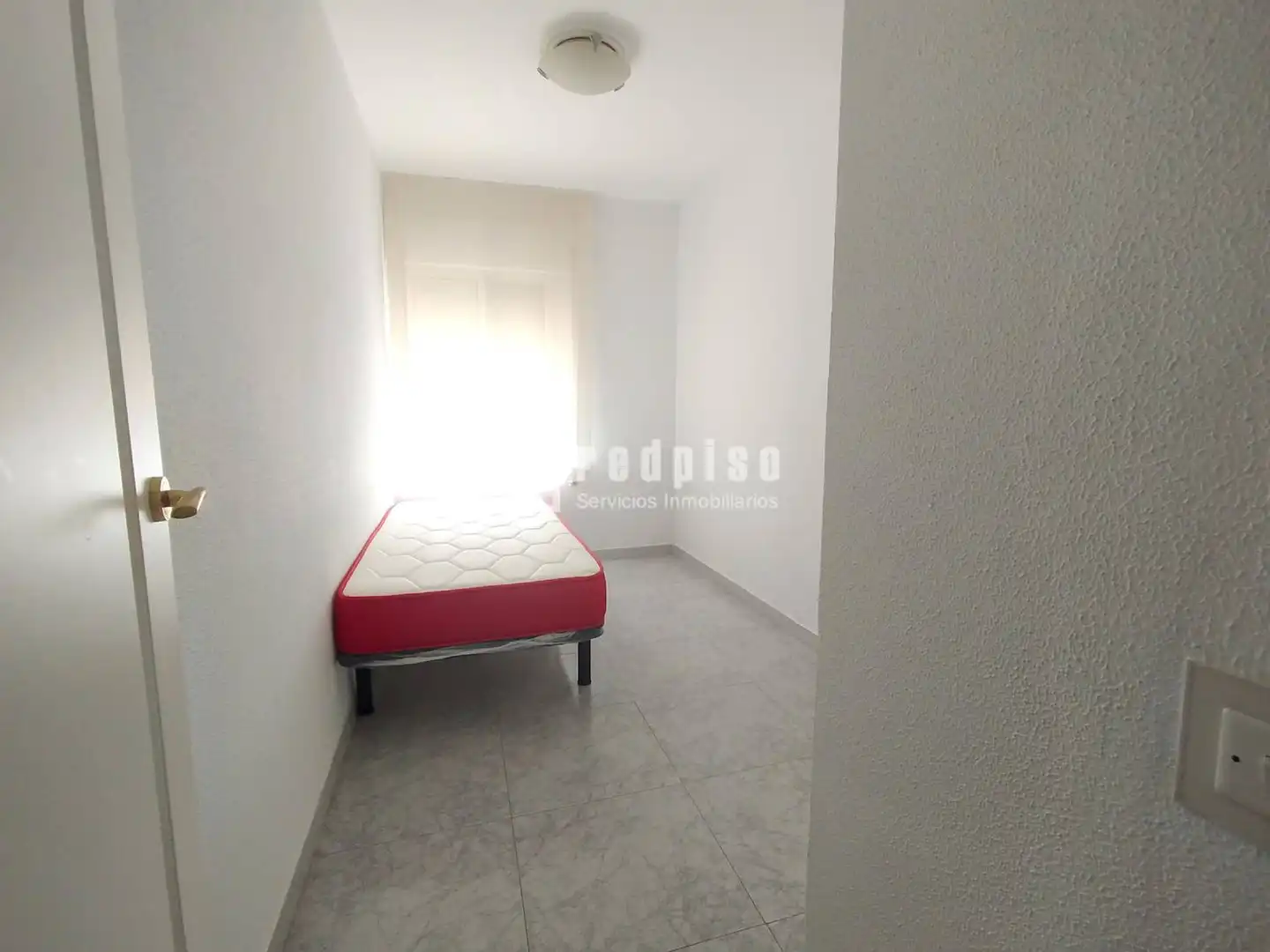 Habitación de Piso de alquiler en Sevilla con Aire acondicionado y Jardín privado