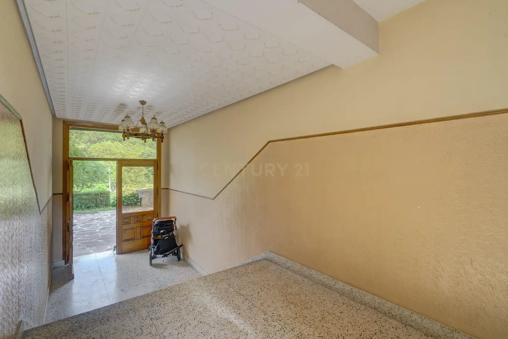 Flat for sale in Oiz  with Private garden and Storage room
