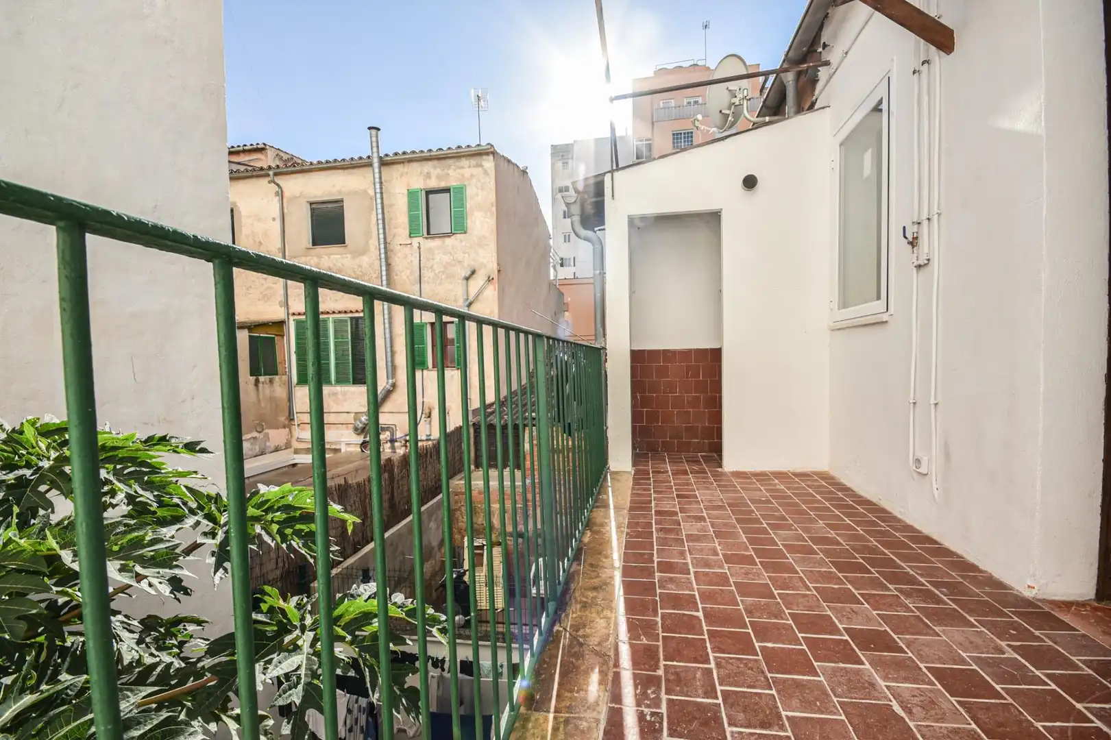 Terrasse von Wohnung zur Miete in  Palma de Mallorca mit Terrasse, Abstellraum und Balkon