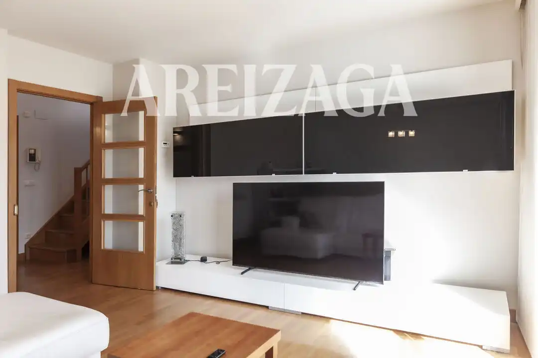 Wohnzimmer von Wohnung zum Verkauf in Donostia - San Sebastián  mit Heizung, Terrasse und Balkon