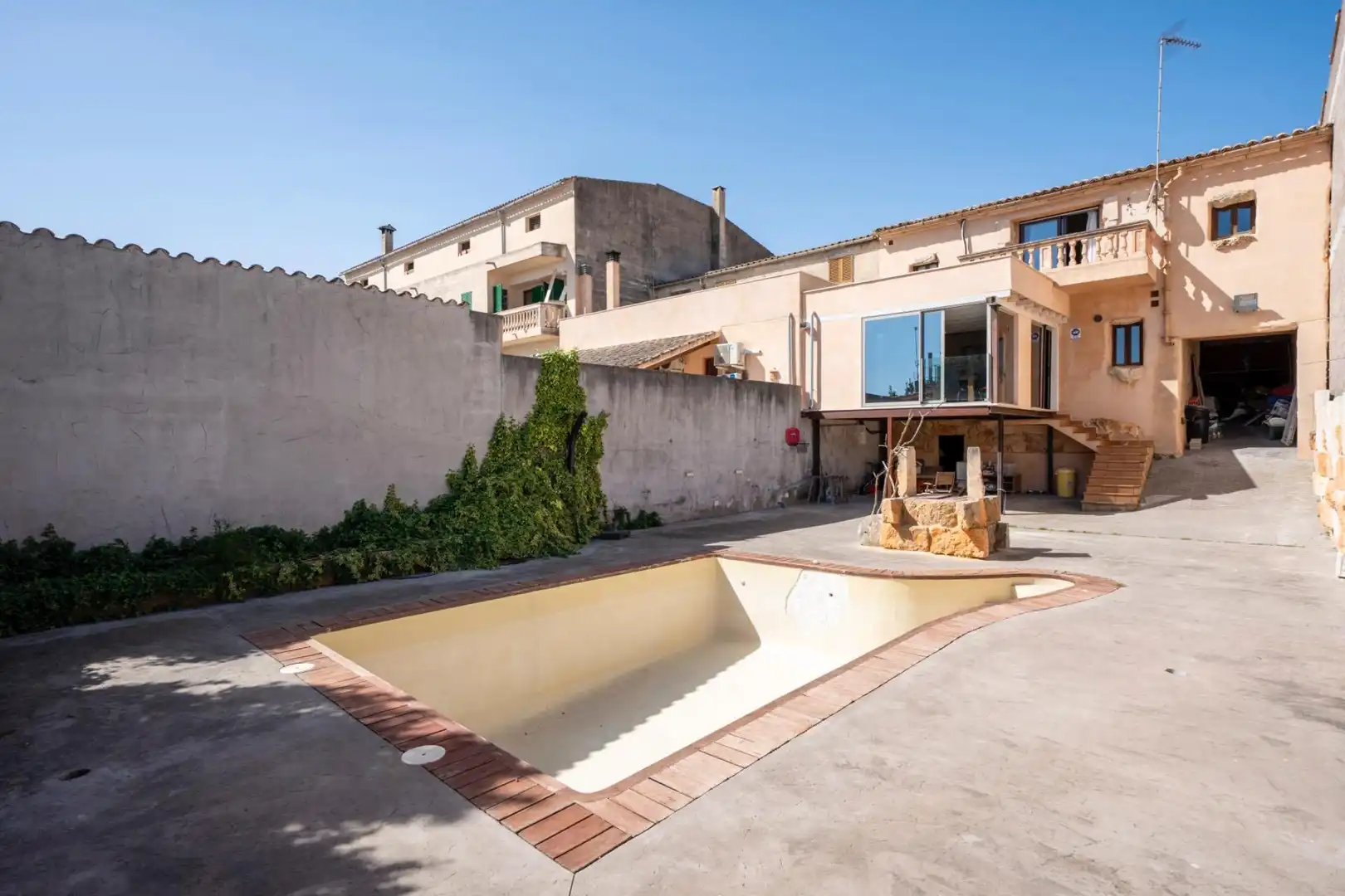 Vista exterior de Casa o xalet en venda en Vilafranca de Bonany