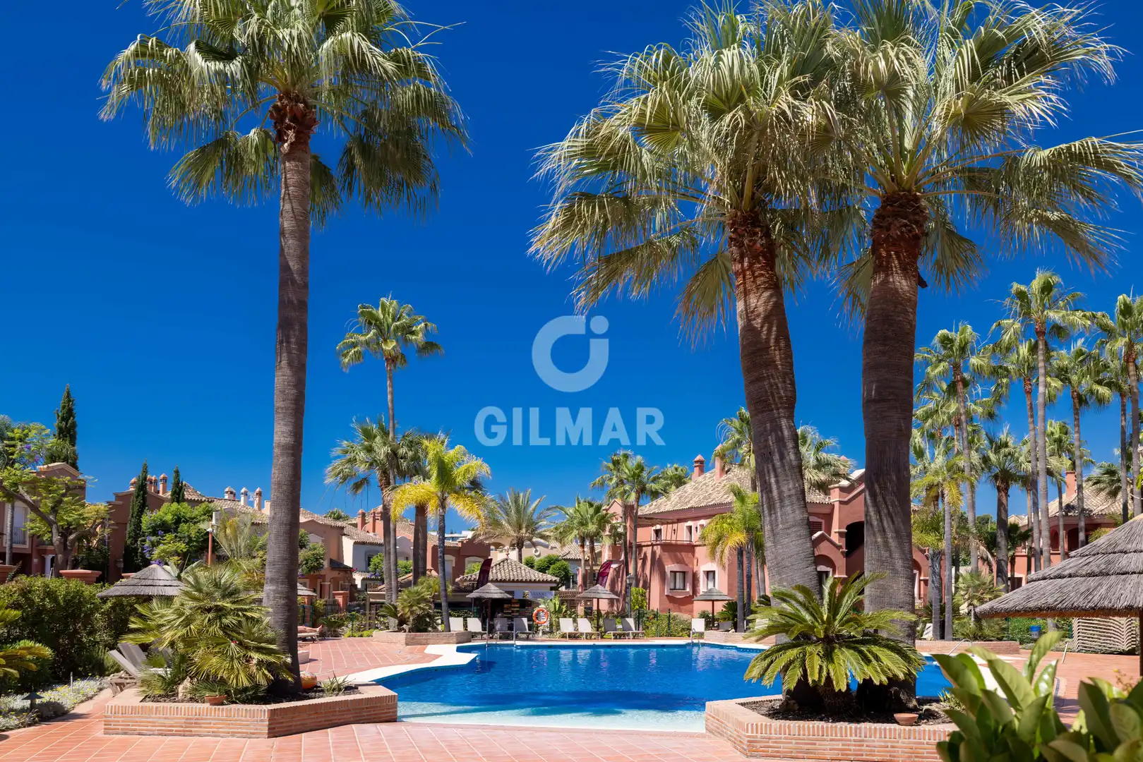 Vista exterior de Apartament en venda en Marbella amb Calefacció, Traster i Piscina