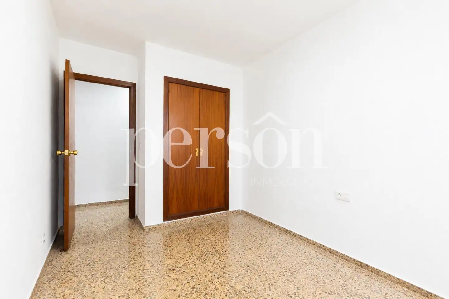 Schlafzimmer von Wohnung zur Miete in Valencia mit Klimaanlage, Heizung und Terrasse
