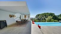 Terrace of House or chalet for sale in Alella  with Air Conditioner, Heating and Private garden
