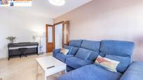 Living room of Flat for sale in  Granada Capital  with Air Conditioner, Heating and Terrace