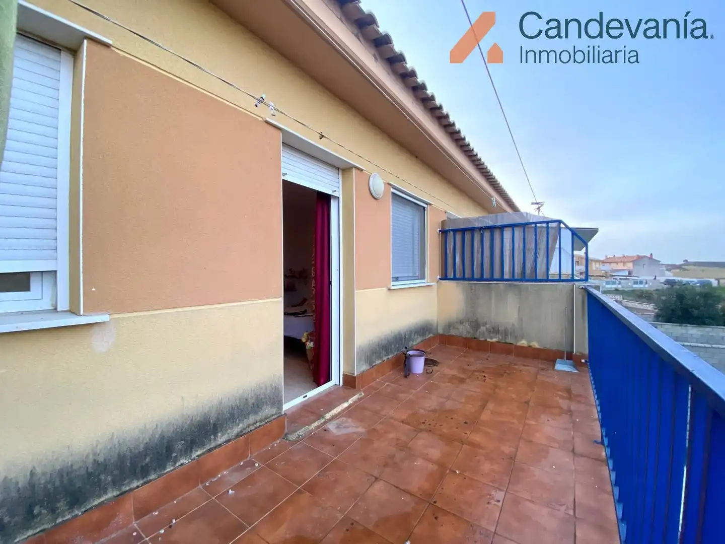 Vista exterior de Casa adosada en venta en Las Pedrosas con Aire acondicionado, Calefacción y Jardín privado