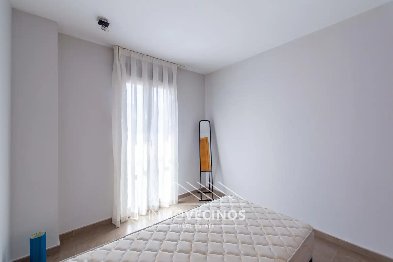 Dormitori de Dúplex de lloguer en Valencia amb Moblat