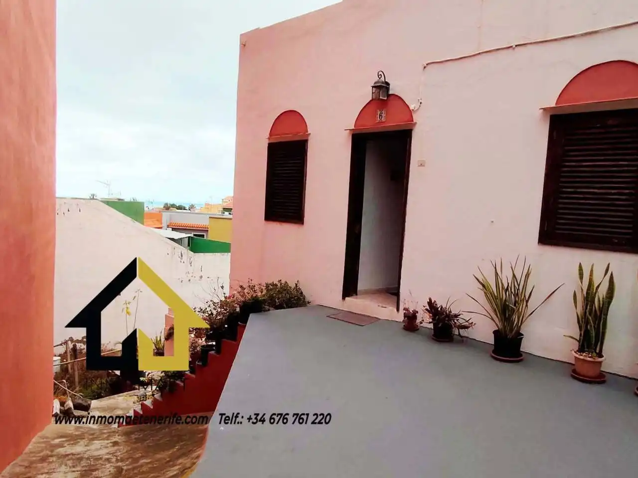 Casa amb jardí en venda a Calle Paralela del Laurel 6, imagen 2