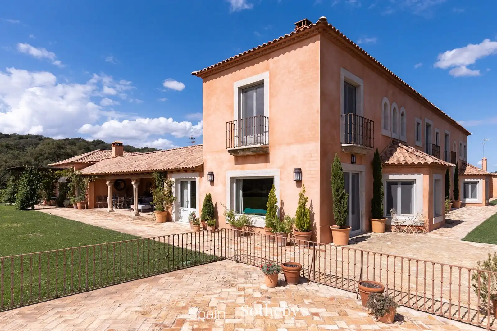 Exterior view of Residential for sale in Cáceres