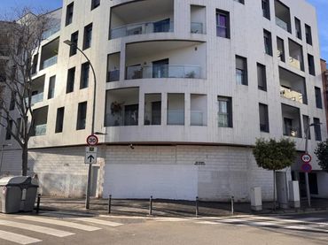 Business premises for sale in Carrer de Josep Miquel Quintana