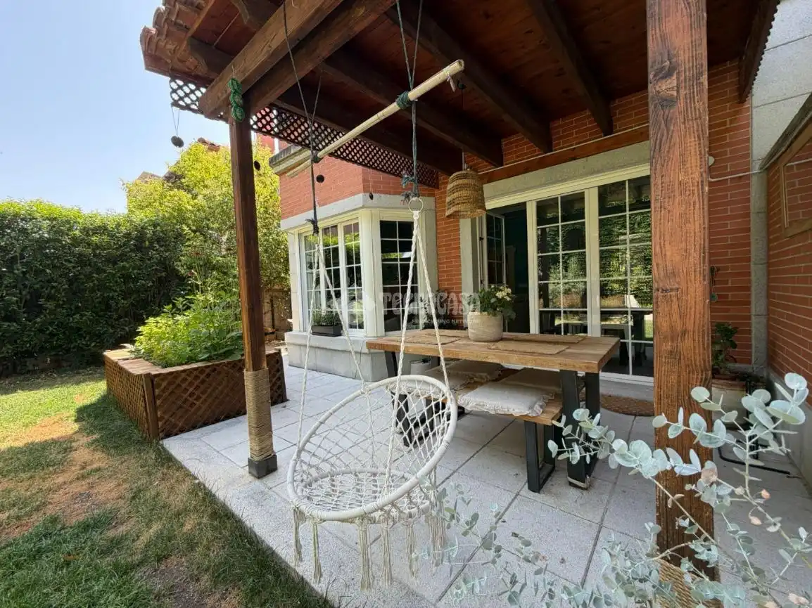 Terrace of Detached homes for sale in San Agustín del Guadalix  with Air Conditioner, Heating and Private garden