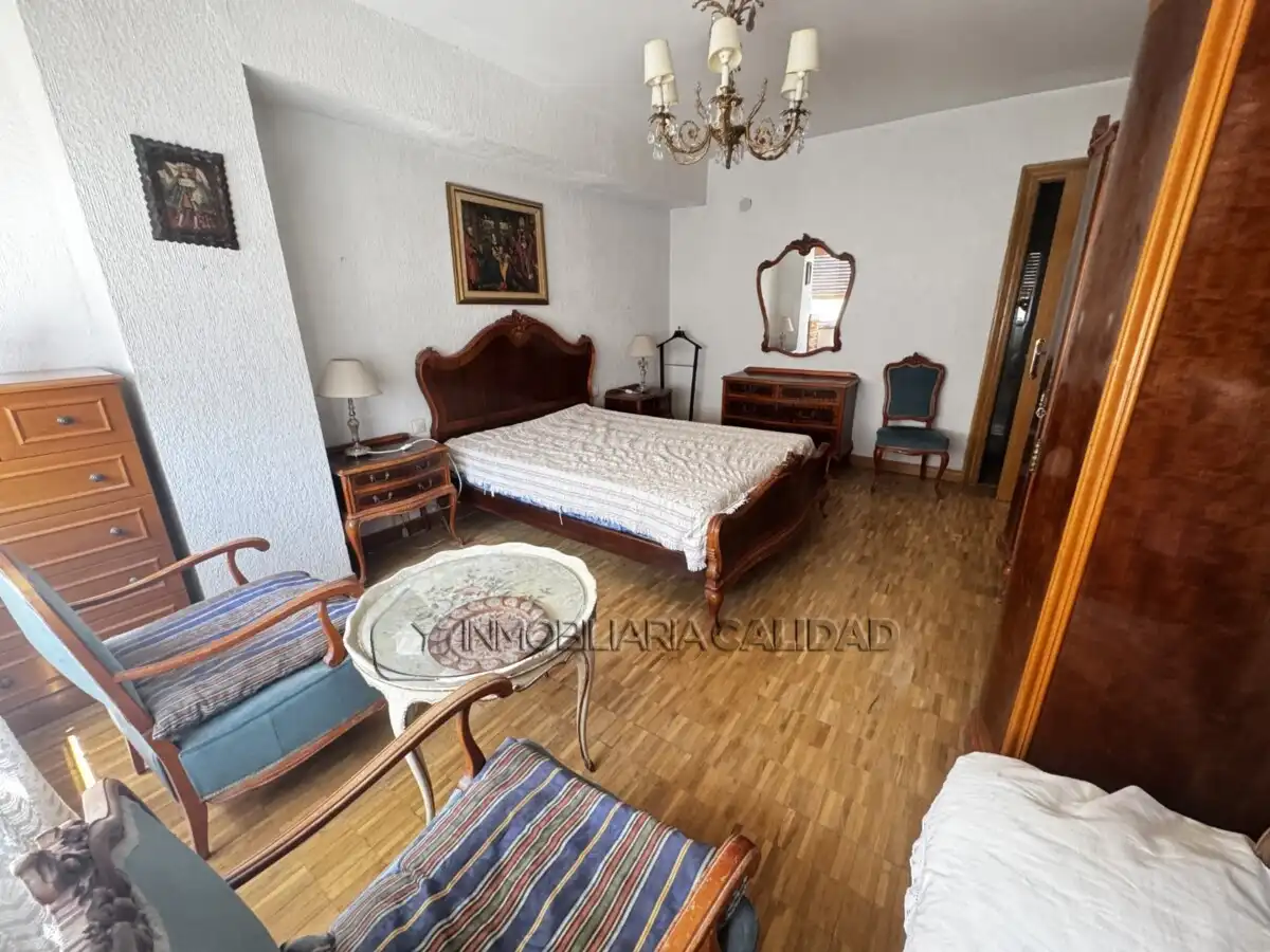 Bedroom of Flat for rent in Burgos  with Heating, Furnished and Pets allowed